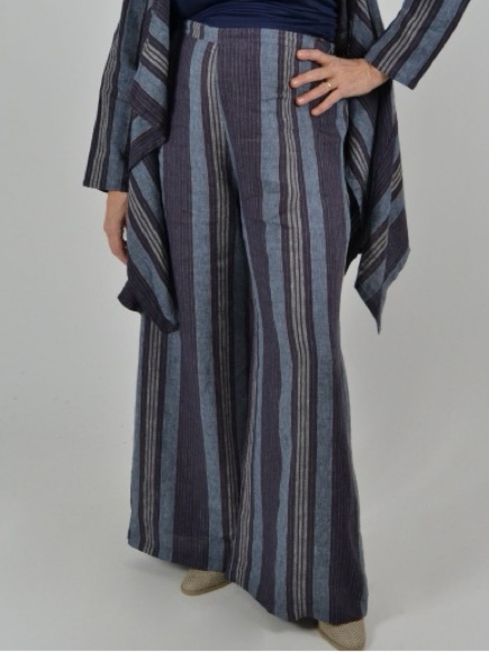 Bryn Walker 100% Linen Striped Wide Leg Pants Size Large Blue Gray Pull On